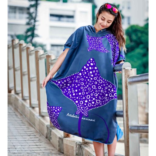 Oceanarium Eagle Ray Cloak Towel