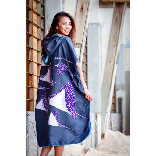 Oceanarium Eagle Ray Cloak Towel Scuba Watersports